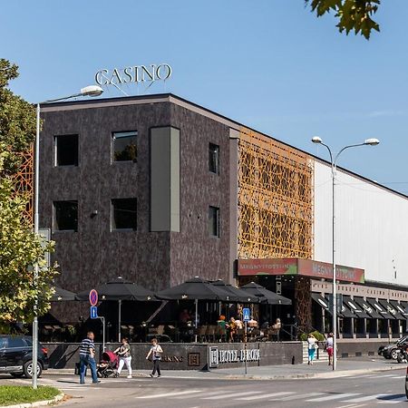 Apartman Zara Komarno Exterior photo