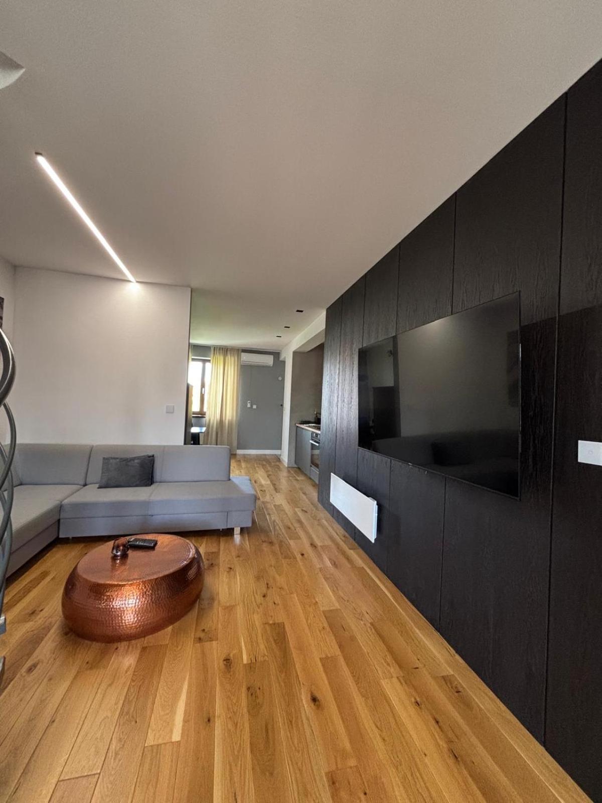 Apartman Zara Komarno Exterior photo